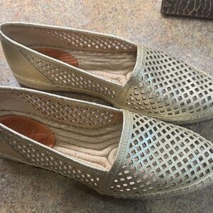 FRYE Gold Women's Espadrille Flat, size 10M